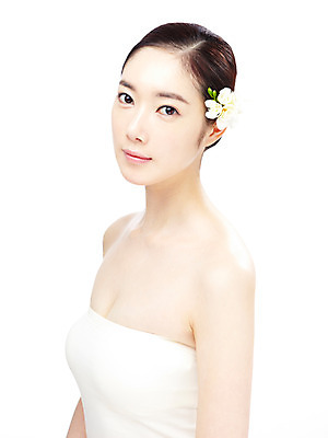 포토 JPG 스튜디오촬영 식물 모델 라이프스타일 웰빙 여자 꽃잎 꽃 포즈 실내 한명 누끼 사람 동양인 상반신 20대 성인 라이프 앞모습 뷰티 한국인 여자만 여자한명만 성인여자만 청년만 청년여자만 성인한명만 청년여자한명만 성인여자한명만 성인만 국내포토 1 뷰포인트 인종 청년 내부 생활 파일형식