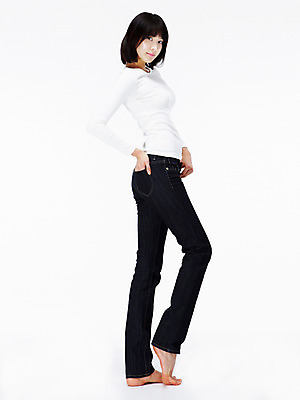 포토 JPG 스튜디오촬영 전신 모델 라이프스타일 웰빙 여자 포즈 다이어트 실내 건강 한명 서기 누끼 사람 동양인 20대 성인 라이프 옆모습 뷰티 한국인 여자만 여자한명만 성인여자만 청년만 청년여자만 성인한명만 청년여자한명만 성인여자한명만 성인만 국내포토 1 뷰포인트 모션 인종 청년 내부 생활 파일형식