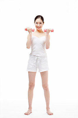 포토 JPG 스튜디오촬영 전신 라이프스타일 웰빙 여자 다이어트 실내 건강 한명 서기 미소 웃음 누끼 사람 동양인 20대 성인 라이프 앞모습 운동 뷰티 운동기구 헬스 아령 한국인 여자만 여자한명만 성인여자만 청년만 청년여자만 성인한명만 청년여자한명만 성인여자한명만 성인만 국내포토 1 뷰포인트 모션 표정 인종 청년 내부 생활 파일형식