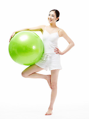 포토 JPG 스튜디오촬영 전신 라이프스타일 웰빙 여자 다이어트 실내 건강 한명 서기 미소 웃음 누끼 사람 동양인 20대 성인 라이프 앞모습 운동 뷰티 한국인 짐볼 여자만 여자한명만 성인여자만 청년만 청년여자만 성인한명만 청년여자한명만 성인여자한명만 성인만 국내포토 1 뷰포인트 모션 표정 인종 청년 내부 생활 파일형식