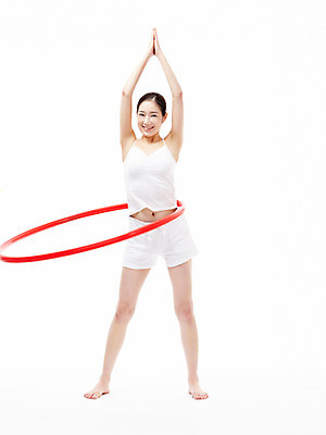 포토 JPG 스튜디오촬영 전신 라이프스타일 웰빙 여자 다이어트 실내 건강 한명 서기 미소 웃음 누끼 사람 동양인 20대 성인 라이프 앞모습 운동 뷰티 한국인 훌라후프 여자만 여자한명만 성인여자만 청년만 청년여자만 성인한명만 청년여자한명만 성인여자한명만 성인만 국내포토 1 뷰포인트 모션 표정 인종 청년 내부 생활 파일형식