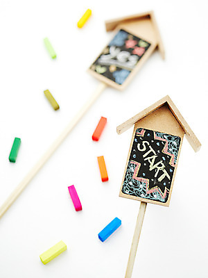 포토 JPG 스튜디오촬영 백그라운드 실내 미술 사람없음 미술도구 시작 출발 파스텔 국내포토 컨셉 문화예술 학용품 내부 오브젝트 파일형식