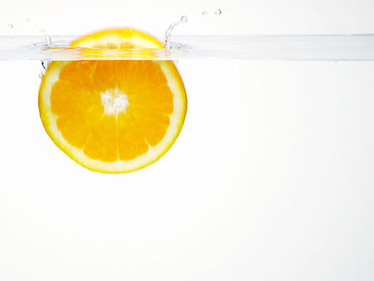 포토 JPG 스튜디오촬영 식물 음식 백그라운드 오렌지 과일 실내 사람없음 물 농작물 거품 물방울 물백그라운드 물이미지 국내포토 자연요소 농업 내부 파일형식