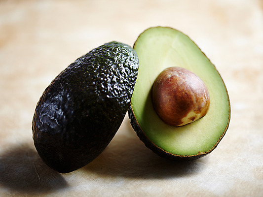 포토 JPG 스튜디오촬영 식물 열매 음식 백그라운드 과일 단면 실내 사람없음 농작물 아보카도 국내포토 농업 내부 파일형식