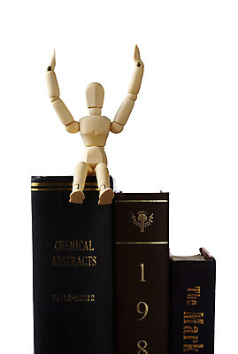 포토 JPG 스튜디오촬영 인형 컨셉 누끼 사람없음 책 모형 만세 오브젝트 목각인형 관절인형 국내포토 모션 실내 파일형식