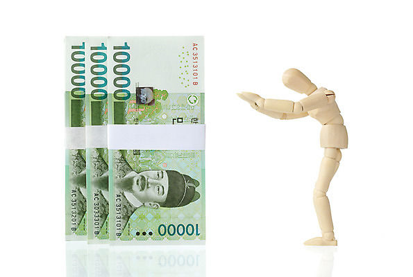 포토 JPG 스튜디오촬영 인형 컨셉 지폐 돈 누끼 사람없음 모형 만원 오브젝트 목각인형 관절인형 국내포토 실내 재산 파일형식