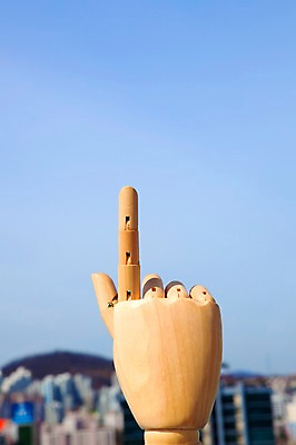 포토 JPG 주간 건축물 건축 인형 컨셉 손가락 하늘 아파트 풍경 손짓 빌딩 사람없음 야외 건물 모형 가리킴 도시 오브젝트 목각인형 관절인형 상업시설 국내포토 자연요소 손 모션 주택 시설 상업 파일형식