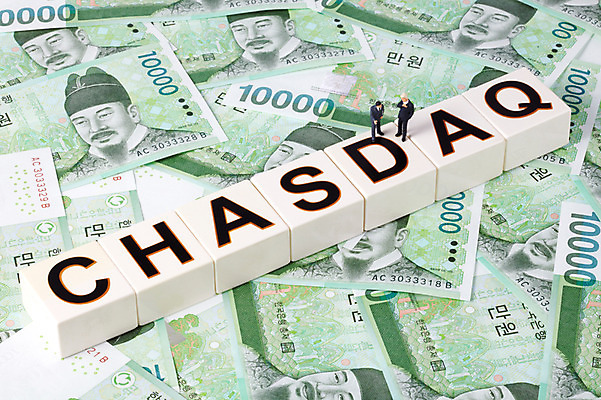 포토 JPG 스튜디오촬영 컨셉 지폐 돈 비즈니스 사람없음 금융 경제 중국 미니어처 비즈니스맨 증권 만원 주식 사람인형 증시 국내포토 남자 아시아 인형 실내 모형 직장인 재산 파일형식