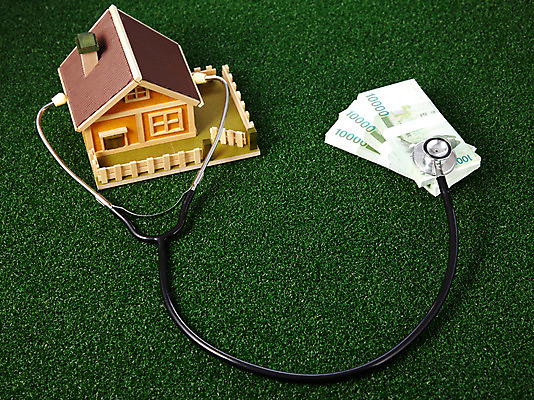 포토 JPG 스튜디오촬영 시설물 건축물 건축 산업 컨셉 지폐 돈 청진기 부동산 주택 실내 사람없음 건물 경제 모형 미니어처 만원 돈다발 부동산매매 부동산거래 집매매 국내포토 의료기기 내부 재산 파일형식