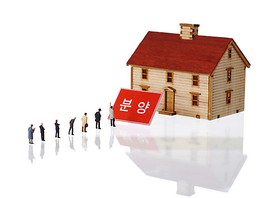 포토 JPG 스튜디오촬영 시설물 건축물 건축 산업 컨셉 부동산 주택 실내 누끼 사람없음 건물 경제 모형 미니어처 부동산매매 사람인형 부동산거래 집매매 분양 국내포토 인형 내부 재산 파일형식