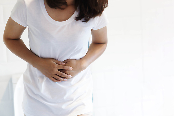 포토 JPG 해외이미지 여자 실내 한명 성인 고통 욕실 복통 성인여자한명만 해외202009 해외포토 1 감정 사람 내부 질병 여자한명만 성인여자만 파일형식