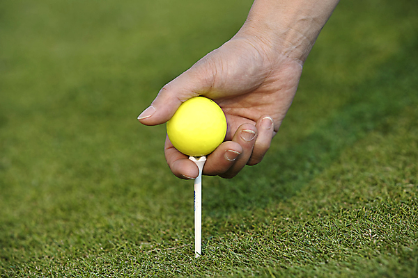 포토 JPG 해외이미지 라이프스타일 손 스포츠 백그라운드 밭 골프 공 놀이 휴식 골프공 잔디 취미 사람없음 야외 초록색 경쟁 장비 게임 흰색 원형 골퍼 닫기 강의 묘사 오브젝트 골프티 고립 여의주 토너먼트 페어웨이 해외202009 해외포토 도형 식물 컬러 컨셉 농업 모션 운동선수 골프용품 생활 신체부위 구기 파일형식