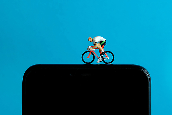 포토 JPG 해외이미지 템플릿 라이프스타일 남자 스포츠 백그라운드 컨셉 다이어트 모바일 건강 사람 사람없음 야외 스마트폰 핸드폰 달리기 운동 숫자 디지털 스크린 모니터 자전거 미니어처 하트 어플리케이션 승차 스마트 손목시계 연습 속도 체육관 칼로리 사이클링 추적 해외202009 해외포토 모양 문자 시계 장신구 모션 생활 전자제품 스마트기기 컴퓨터 모형 바이크 육상스포츠 파일형식