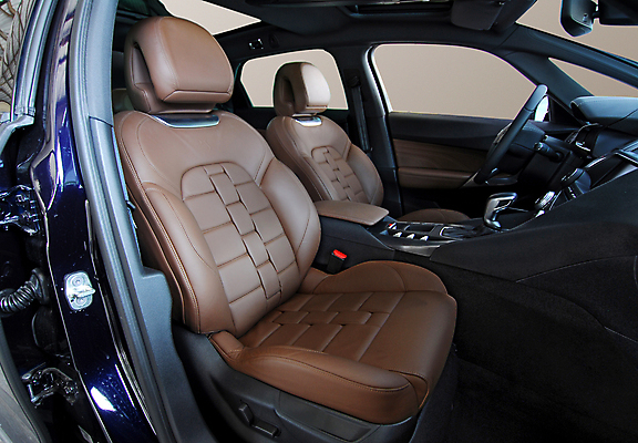 포토 JPG 해외이미지 의자 자동차 사람없음 승합차 차안 해외202009 해외포토 육상교통 가구 승용차 파일형식