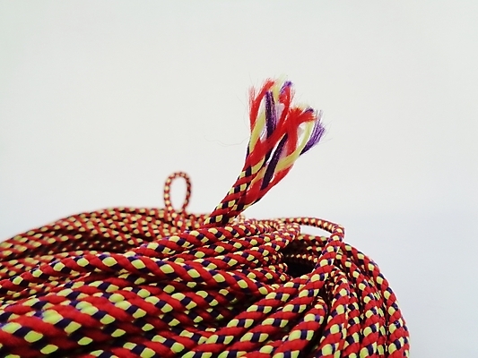 포토 JPG 해외이미지 디자인 줄 스포츠 바다 백그라운드 컨셉 항해 안전 사람없음 목재 항구 골짜기 등산 장비 흰색 거친 고리 구출 고급 코드 묶기 오브젝트 질감 오르기 매듭 낚시꾼 기어 해외202009 해외포토 나무 컬러 배_교통 재료 교통시설 모션 자연 트래킹 도움 파일형식