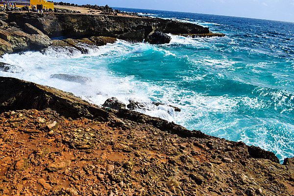 포토 JPG 해외이미지 공원 모래 파도 바다 섬 여행 백그라운드 자연 하늘 날씨 휴가 국립공원 풍경 사람없음 야외 물 여름 파란색 여행객 맑음 바위 동굴 내추럴 전국 해외202009 해외포토 자연요소 계절 공공시설 컬러 사람 돌_바위 생태계 파일형식