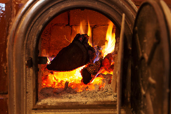 포토 JPG 해외이미지 나무 백그라운드 크리스마스 겨울 오렌지 자연 벽돌 주택 따뜻함 사람없음 내부 목재 빨간색 빛 노란색 검은색 어둠 방 에너지 추위 뜨거움 그릴 야간 위험 장작 모닥불 난로 벽난로 통나무 온도 내추럴 연소 고립 석탄 옛날 용광로 화상 해외202009 해외포토 자연요소 식물 계절 기념일 컬러 컨셉 과일 재료 주방용품 불 건물 상처 난방기 생태계 파일형식