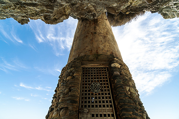 포토 JPG 해외이미지 구름 모래 파도 바다 섬 여행 창문 자연 하늘 휴가 주택 파노라마 풍경 사람없음 물 파란색 컬러풀 문 탑 항구 미국 낭만 성 역사 재산 큼 캘리포니아 태평양 암초 해적 사암 로스앤젤레스 불법복제 옛날 파라다이스 수평선 해외202009 해외포토 자연요소 건축물 컬러 컨셉 북아메리카 교통시설 촬영기법 건물 금융 돌_바위 크기 도둑 생태계 파일형식