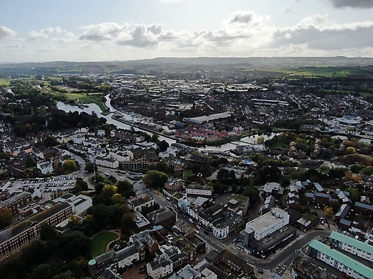 포토 JPG 해외이미지 영국 잉글랜드 안테나 사람없음 건물 강 도시풍경 도시 센터 타운 드론 해외202009 해외포토 건축물 유럽 통신 풍경 파일형식