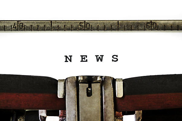 포토 JPG 해외이미지 알파벳 종이 백그라운드 인터넷 비즈니스 텍스트 통신 열쇠 사람없음 단어 쪽지 정보 수확 골동품 흰색 타이핑 기록 메시지 기자 신문 뉴스 편지 작가 사인 문서 복고 언론 타자기 뉴스레터 타입 타이틀 옛날 해외202009 해외포토 템플릿 직업 문자 영어 컬러 농업 간행물 파일형식