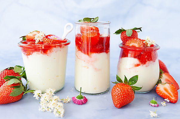 포토 JPG 해외이미지 디저트 사람없음 가로 여름 푸딩 해외202009 해외포토 계절 음식 파일형식