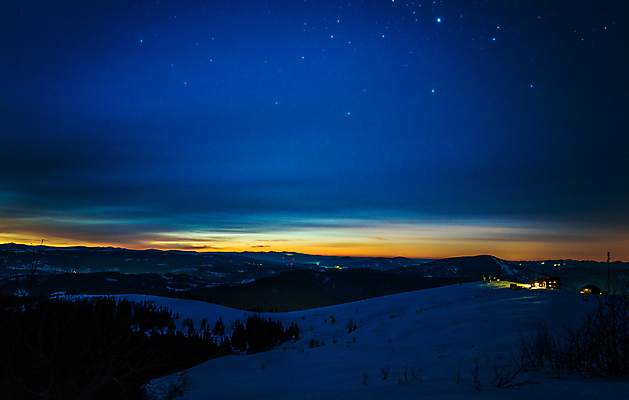 포토 JPG 해외이미지 계절 별 과학 백그라운드 겨울 자연 하늘 휴가 스키 불꽃 산 풍경 사람없음 파란색 빛 태양 우주 환경 검은색 어둠 꿈 안개 야간 숲 달빛 언덕 코스모스 서리 은하계 장면 점성술 공상 마법 별빛 성운 내추럴 깊이 절정 해외202009 해외포토 자연요소 꽃 컬러 불 날씨 겨울스포츠 달 생태계 파일형식
