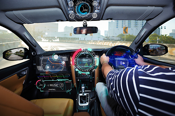 포토 JPG 해외이미지 도로 인터넷 통신 교통시설 자동차 미래 사람없음 스마트폰 학습 디지털 스크린 기계 소리 운전 도시 판넬 네트워크 운전사 연결 무선전화기 스마트 전자 시스템 네비게이션 목소리 혁명 계기판 센서 셀프 자동 제어 해외202009 AI_인공지능 해외포토 직업 교육 길 육상교통 교통 컨셉 모션 핸드폰 스마트기기 전화기 시설 파일형식