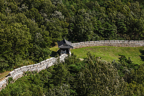 포토 JPG 주간 여행 산 한국 풍경 사람없음 야외 관광지 성 경상북도 성벽 국내여행 문경 고모산성 국내포토 자연요소 건축물 아시아 경상도 산성 파일형식