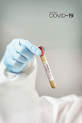 PSD 편집 편집이미지 손 의학 들기 신체부위 약 3D소스 3D 질병 사회이슈 디지털합성 백신 전염병 편집소스 코로나바이러스 백신개발 델타변이바이러스 편집3D 컨셉 모션 사람 바이러스 개발 파일형식