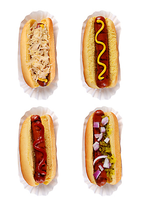 포토 JPG 해외이미지 음식 양파 샌드위치 요리 사람없음 식사 흰색 뜨거움 조미료 소시지 개 그릴 정상 바비큐 케첩 머스터드 각도 머리위 토핑 점심식사 고립 번 프랑크푸르트 해로움 해외202009 해외포토 빵 컬러 컨셉 채소 포유류 주방용품 독일 도시 소스_음식 가공식품 향미료 파일형식