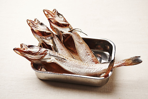 포토 JPG 스튜디오촬영 접시 한식 음식 식재료 실내 누끼 사람없음 흰배경 코다리 국내포토 식기 백그라운드 어류 내부 흰색 파일형식