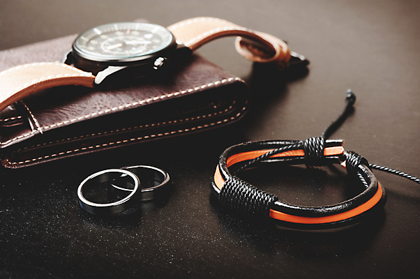 포토 JPG 해외이미지 팔찌 사람없음 반지 지갑 가죽 손목시계 오브젝트 해외202009 해외포토 시계 장신구 파일형식