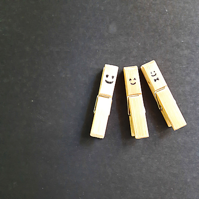 포토 JPG 해외이미지 옷 선 밧줄 줄 음식 백그라운드 컨셉 가사 비즈니스 텍스트 탁자 넥타이 건조 집게 사람없음 목재 금융 단어 숫자 달러 블록 흰색 공구 잡기 4 코드 빨래 빨랫줄 편지 서비스 투자 클립 빨래집게 내추럴 고립 마감 수입 환불 해외202009 해외포토 나무 문자 잡화 컬러 가구 돈 재료 모션 경제 도구 파일형식