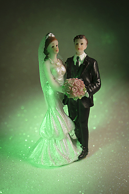 포토 JPG 해외이미지 전통 커플 행복 인형 결혼 결혼식 함께함 사랑 이벤트 사람없음 장식 조각상 숫자 케이크 피규어 흰색 축하 아내 정상 플라스틱 심볼 해외202009 해외포토 문자 감정 컬러 컨셉 관계 재질 디저트 조형물 미니어처 파일형식