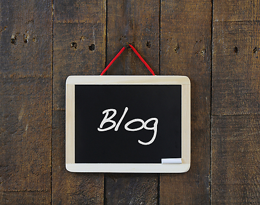 포토 JPG 해외이미지 백그라운드 컨셉 인터넷 텍스트 통신 사람없음 목재 단어 칠판 정보 기록 네트워크 메시지 뉴스 사인 분필 뉴스레터 인터넷주소 블로거 소셜 해외202009 해외포토 나무 템플릿 문자 재료 초크 파일형식