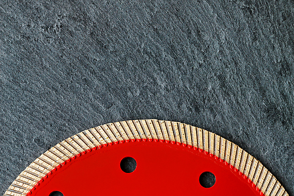 포토 JPG 해외이미지 1 산업 백그라운드 포장 부분 사람없음 빨간색 금속 힘 기계 장비 회색 바위 공구 디스크 원형 칼날 보석 자르기 천 측정 오브젝트 싱글 다이아몬드 얇은 철강 커터 톱질 하드웨어 화강암 해외202009 해외포토 도형 컬러 모션 재질 컴퓨터 암석 돌_바위 도구 직물 질병 광석 파일형식