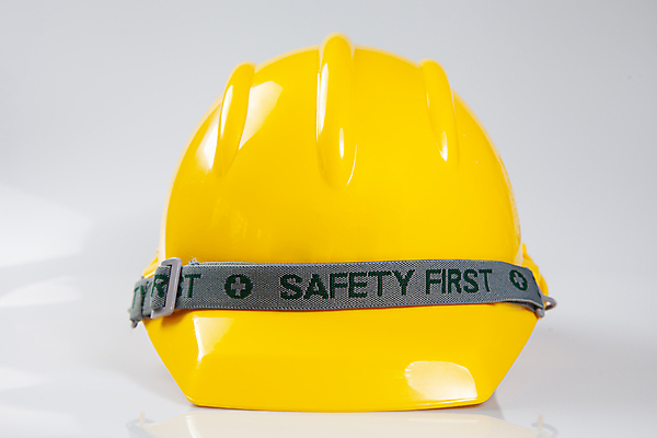 포토 JPG 해외이미지 직업 모자 산업 백그라운드 유니폼 비즈니스 건축양식 공장 노동자 건강 경비 안전 사람없음 노란색 머리 장비 공구 기술자 엔지니어 제조 보호 안전모 헬멧 건축가 위험 플라스틱 땅 종업원 서비스 예방 보안 공학 유지 개발 계약자 고용 고체 캡모자 헤딩 해외202009 해외포토 모자_잡화 잡화 옷 교육 건축 컬러 컨셉 공업 재질 신체부위 축구 구직 도구 안전장비 보호장비 계약 채용 파일형식