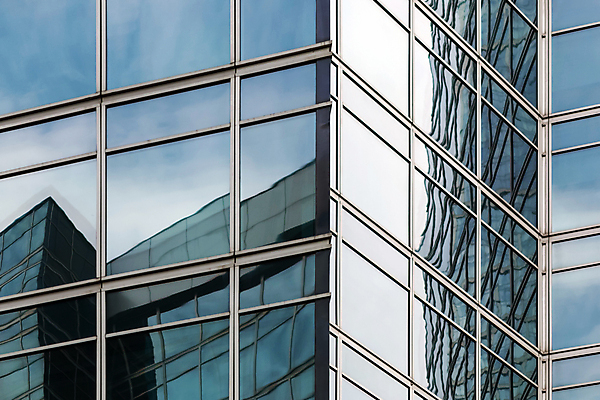 포토 JPG 해외이미지 외관 벽 백그라운드 패턴 비즈니스 건축양식 창문 유리 하늘 추상 사람없음 건물 금융 파란색 빛 도시풍경 사무실 반사 금속 고층빌딩 거울 회색 도시 업무 모서리 소프트포커스 질감 뼈대 철강 해외202009 해외포토 건축물 건축 컬러 무늬 재질 촬영기법 풍경 빌딩 경제 작업 파일형식