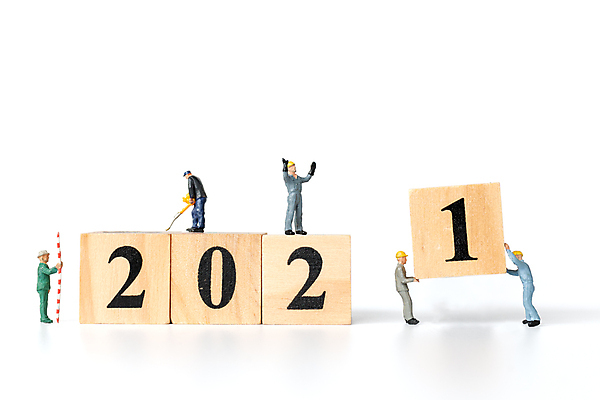 포토 JPG 해외이미지 행복 컨셉 크리스마스 텍스트 휴가 설계 노동자 새로움 아이디어 사람 사람없음 목재 장식 숫자 파티 블록 미니어처 장비 달력 흰색 축하 인사 업무 연도 서비스 해외202009 해외포토 나무 직업 문자 기념일 감정 컬러 재료 이벤트 모형 예절 작업 파일형식