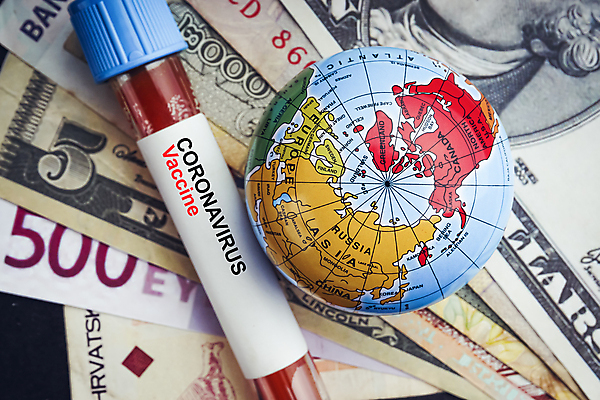 포토 JPG 해외이미지 컨셉 지폐 근접촬영 사람없음 지구본 시험관 백신 코로나바이러스 해외202009 델타변이바이러스 해외포토 뷰포인트 돈 의학 실험기구 바이러스 파일형식