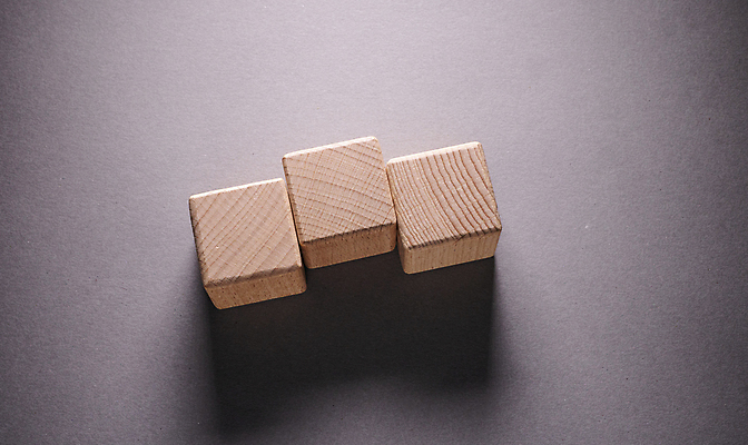 포토 JPG 해외이미지 모양 디자인 교육 어린이 백그라운드 컨셉 비즈니스 건축양식 놀이 추상 벽돌 아이디어 창조 사람없음 목재 상자 장난감 갈색 노란색 쌓기 탑 블록 유치원 기쁨 게임 흰색 놀이터 큐브 오브젝트 정사각형 만들기 심플 기하학 진행 개발 고립 해외202009 해외포토 도형 나무 건축물 건축 감정 컬러 무늬 재료 모션 사람 파일형식