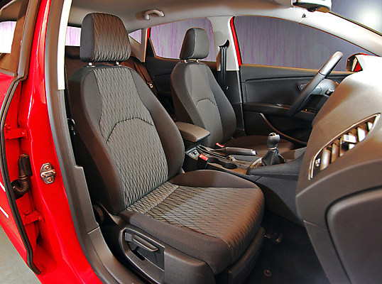 포토 JPG 해외이미지 의자 자동차 사람없음 차안 해외202009 해외포토 육상교통 가구 파일형식