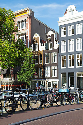 포토 JPG 해외이미지 선 여행 교통시설 자동차 거리 사람없음 컬러풀 햇빛 자전거 운전 도시 바퀴 승차 주차 네덜란드 생태계 순환 운하 타운 암스테르담 생태학 줄서기 페달 많음 해외202009 해외포토 교육 유럽 육상교통 컬러 교통 컨셉 모션 태양 바이크 시설 파일형식