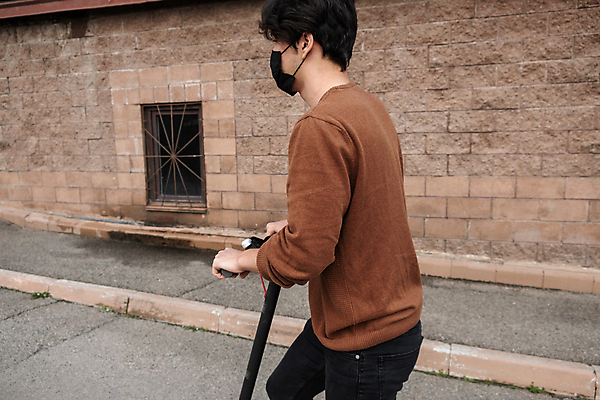 포토 JPG 해외이미지 라이프스타일 남자 유럽 아시아 모션 거리 건강 마스크 한명 안전 사람 성인 야외 가로 글로벌 건강관리 도시 돼지 오염 보호 질병 승차 사회이슈 시티라이프 스모그 전염병 남자한명만 성인만 카피스페이스 해외202009 해외포토 1 나라 컨셉 포유류 의학 관리 생활 공백 남자만 파일형식