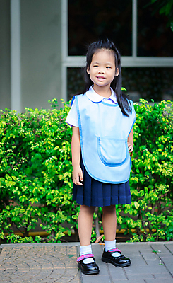 포토 JPG 해외이미지 학생 공원 여자 교육 행복 아시아 얼굴 어린이 백그라운드 유니폼 학교 태국 자연 한명 서기 사람 동양인 스터디 흰색 시골 오솔길 최초 해외202009 해외포토 1 옷 공공시설 감정 나라 길 컬러 모션 인종 신체부위 학습 생태계 파일형식