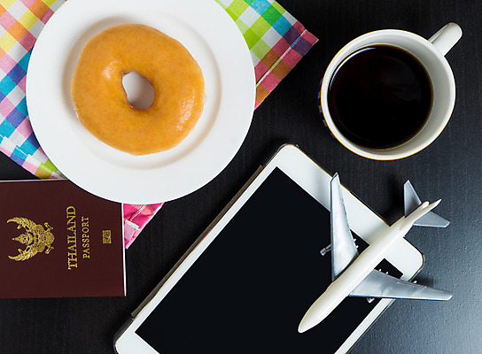 포토 JPG 해외이미지 커피 음료 음식 여행 인터넷 휴가 디저트 비행기 사람없음 컵 알약 우주 검은색 빵집 머그컵 신선 뜨거움 티켓 고급 도넛 달콤 맛 아침식사 설탕 크림 책상 에스프레소 예약 대패 번 해외202009 해외포토 식기 빵 컬러 가구 컨셉 항공교통 대중교통 약 상점 식사 파일형식