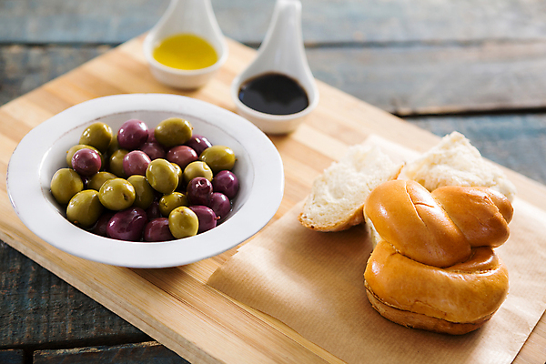 포토 JPG 해외이미지 빵 사람없음 올리브 피클 올리브절임 해외202009 해외포토 열매 음식 절임 파일형식