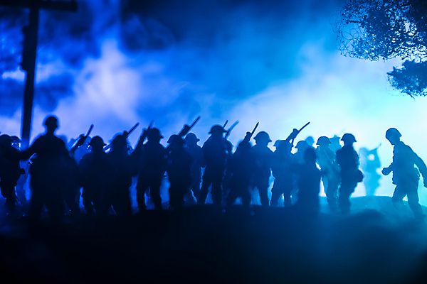 포토 JPG 해외이미지 실루엣 무기 포즈 백그라운드 불 경비 사람없음 건물 빛 세계 힘 총 안개 수비 수술 역사 보호 야간 공격 폭발 충돌 군용 싸움 전쟁 탱크 장면 육군 무거움 대포 병정 갑옷 전쟁터 장교 해외202009 해외포토 자연요소 건축물 컨셉 의학 모션 날씨 군대 촬영기법 안전 치료 무게 보호장비 파일형식