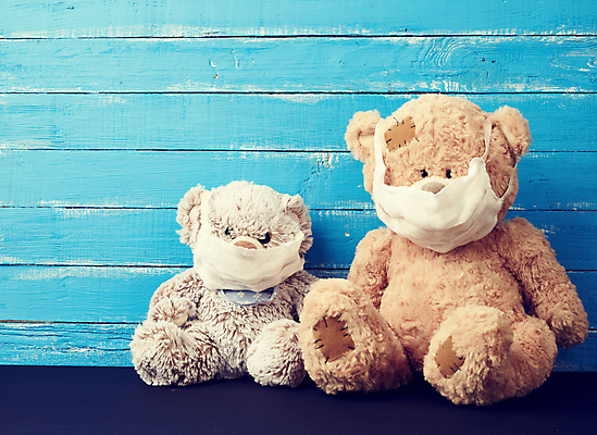 포토 JPG 해외이미지 컨셉 마스크 안전 사람없음 곰인형 예방 파란배경 코로나바이러스 포스트코로나 해외202009 델타변이바이러스 위드코로나 해외포토 인형 백그라운드 파란색 바이러스 사회이슈 파일형식