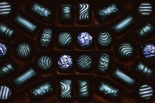 포토 JPG 해외이미지 발렌타인데이 사람없음 초록색 상자 초콜릿 여러개 달콤 패키지 해외202009 해외포토 컬러 다수 데이이벤트 디저트 맛 파일형식